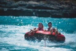 Jobe Double Trouble Funtube - 2 Persoons 7 Jobe Double Trouble Funtube - 2 Persoons -Winkel Voor Watersportartikelen 230220006 actionshot 4 big resultaat