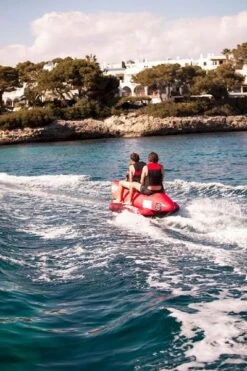 Jobe Chaser Funtube - 3 Persoons -Winkel Voor Watersportartikelen 230320002 actionshot 3 big resultaat