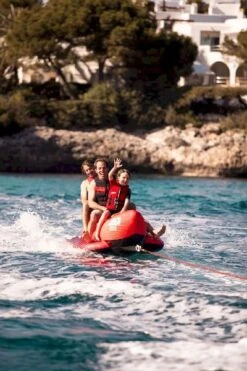 Jobe Chaser Funtube - 3 Persoons -Winkel Voor Watersportartikelen 230320002 actionshot 4 big resultaat