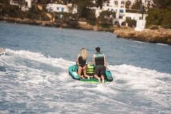 Jobe Tribal Funtube - 3 Persoons -Winkel Voor Watersportartikelen 900 1350 230320003 actionshot 3 big